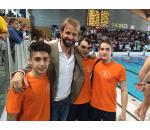 Innocenti, Sfienti e Stefanelli con Massimiliano Rosolino