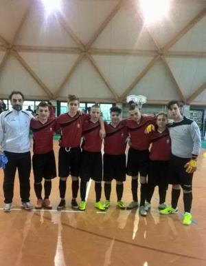 Nella foto: La formazione Giovanissimi del Calcetto Insieme