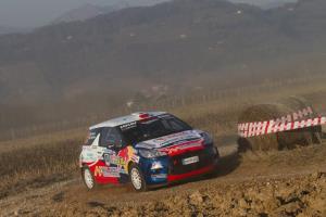 Foto free press: Tognozzi in azione (Monai)