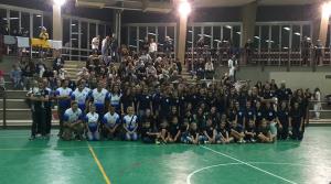 Nella foto le squadre del Pieve Volley