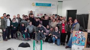 Foto di gruppo dei ragazzi dei centri socio riabilitativi