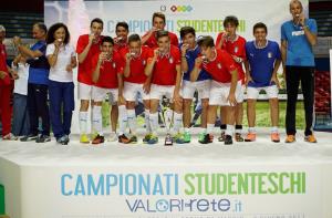 I ragazzi di Cuneo vincitori dei campionati studenteschi