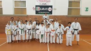 Il gruppo dell'Alifaris Karate Larciano Monsummano