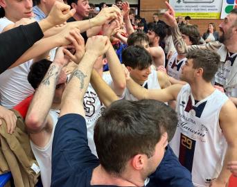 Salvezza conquistata! Gli Shoemakers compiono l’impresa contro Wolf Basket Pistoia Salvezza conquistata! Gli Shoemakers compiono l’impresa contro Wolf Basket Pistoia