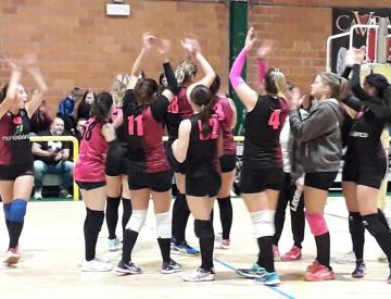 Montebianco Pieve Volley: ancora un successo per la Prima Divisione femminile Montebianco Pieve Volley: ancora un successo per la Prima Divisione femminile