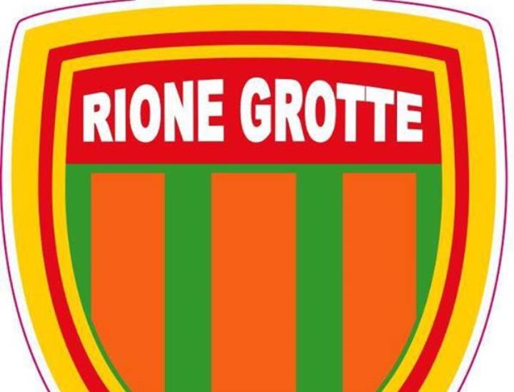 Nel girone A il rione Le Grotte esordirà, nel Torneo dei Rioni, lunedì 11 luglio contro rione Bizzarrino Nel girone A il rione Le Grotte esordirà, nel Torneo dei Rioni, lunedì 11 luglio contro rione Bizzarrino