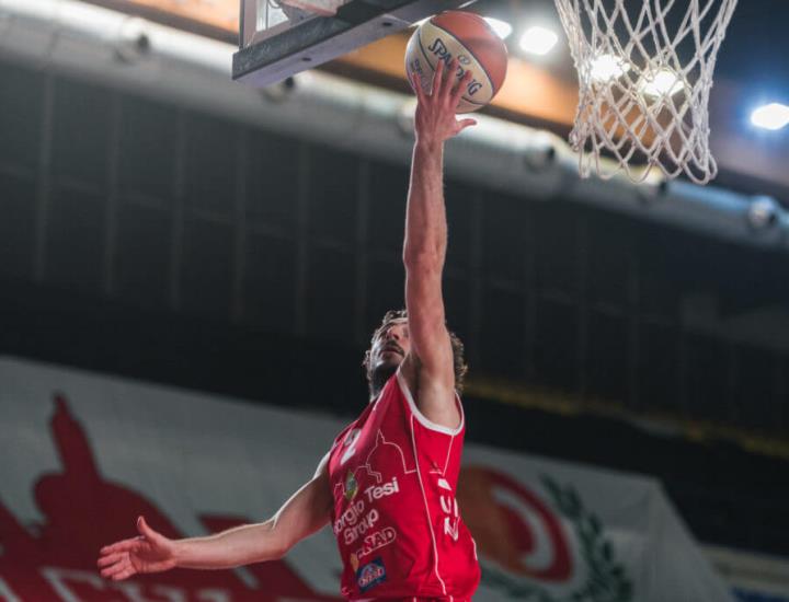 Pistoia sfiora il colpo in trasferta, Mantova s’impone all’overtime Pistoia sfiora il colpo in trasferta, Mantova s’impone all’overtime