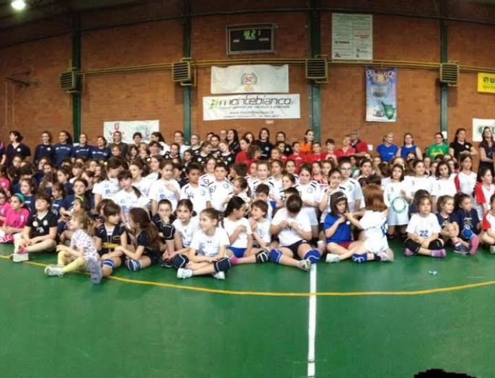 Per il terzo anno di fila il Montebianco Pieve Volley organizza la Gran Festa del Minivolley