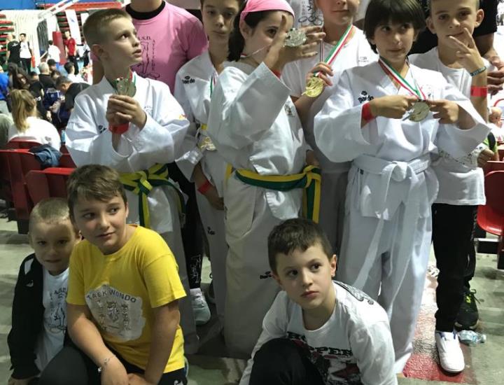 Otto medaglie per l'Asd Taekwondo Attitude al Tuscany Open 2018