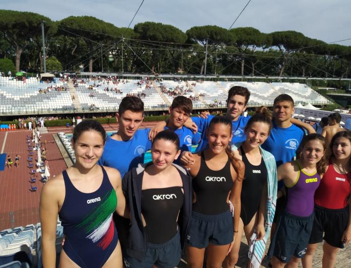 Nuoto Valdinievole, ai campionati italiani estivi Lifesaving di Roma arrivano 4 nuovi record societari per la squadra Salvamento. 