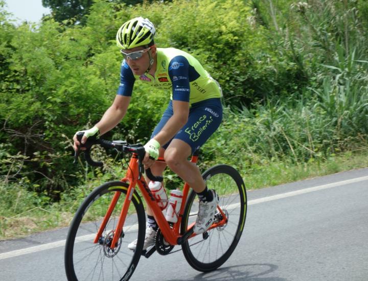 Giro d’Italia Under 23: Mattia Bevilacqua in top ten a Santa Sofia